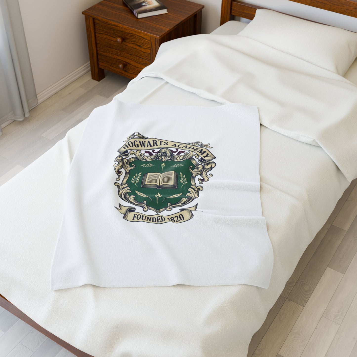 Hogwarts Velveteen Plush Blanket | Collegiate Crest, Vintage Club Logo
